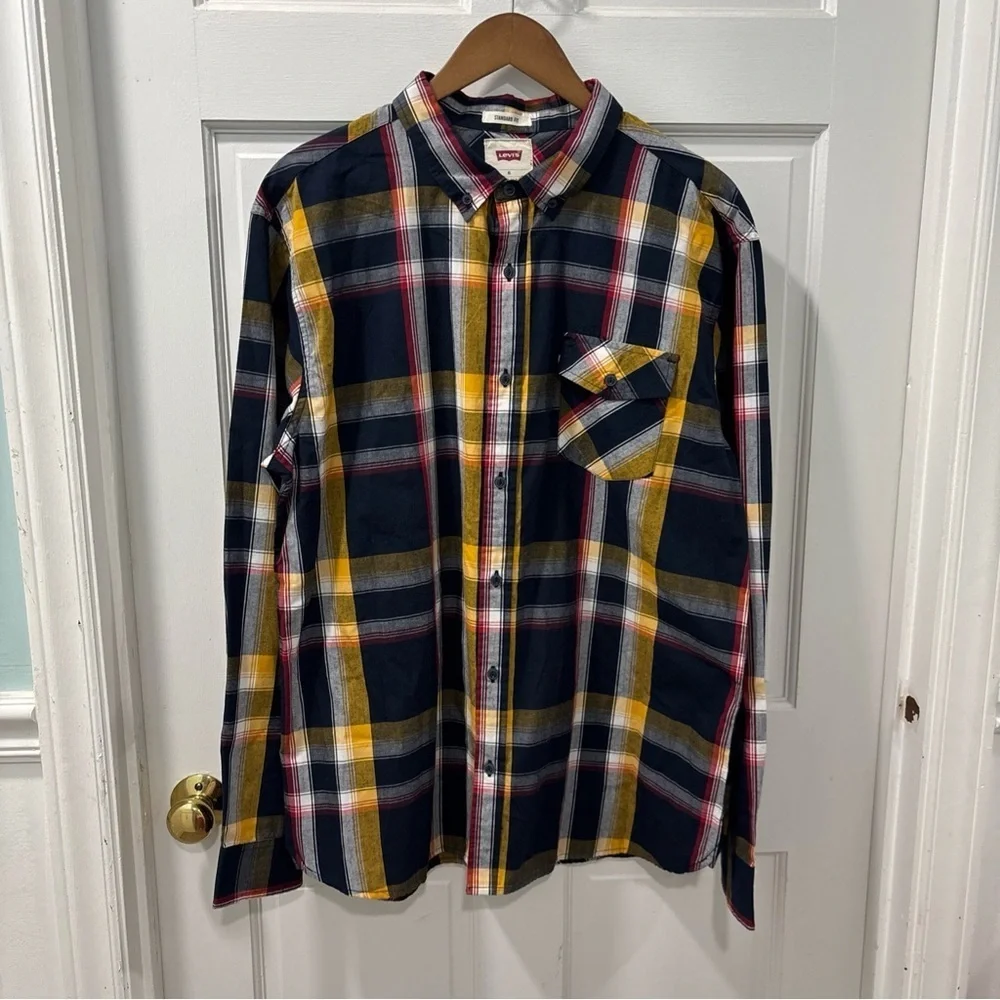 Levi’s Men’s Long Sleeve Woven Button Down Size XL Total Eclipse Plaid NWT